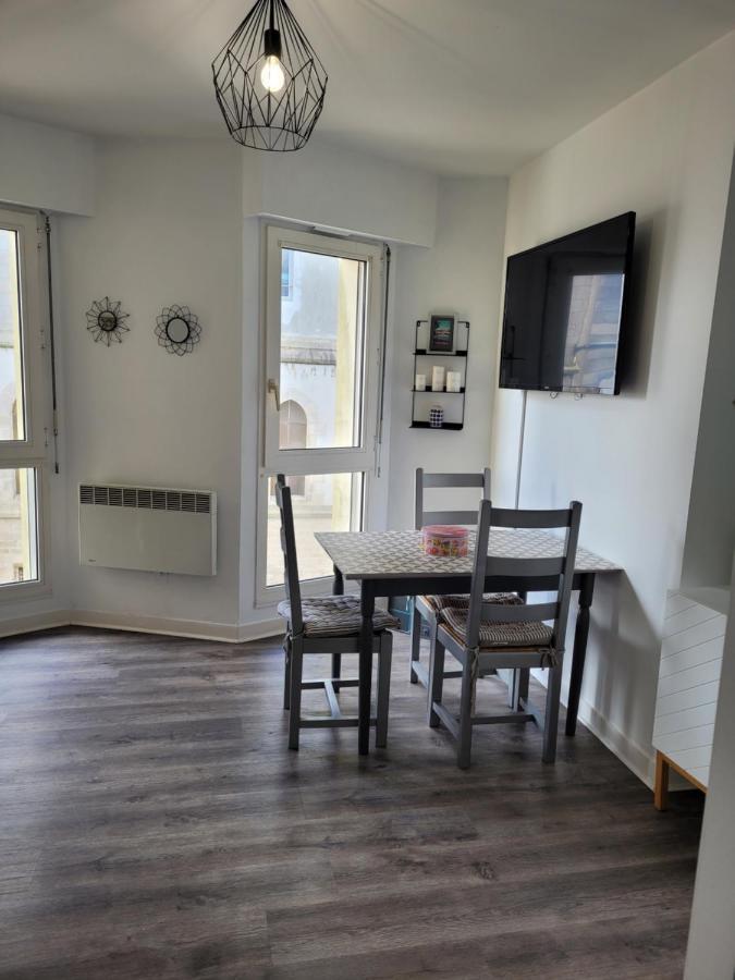 Charmant Appartement Au Coeur Du Centre Ville Κεμπέρ Εξωτερικό φωτογραφία